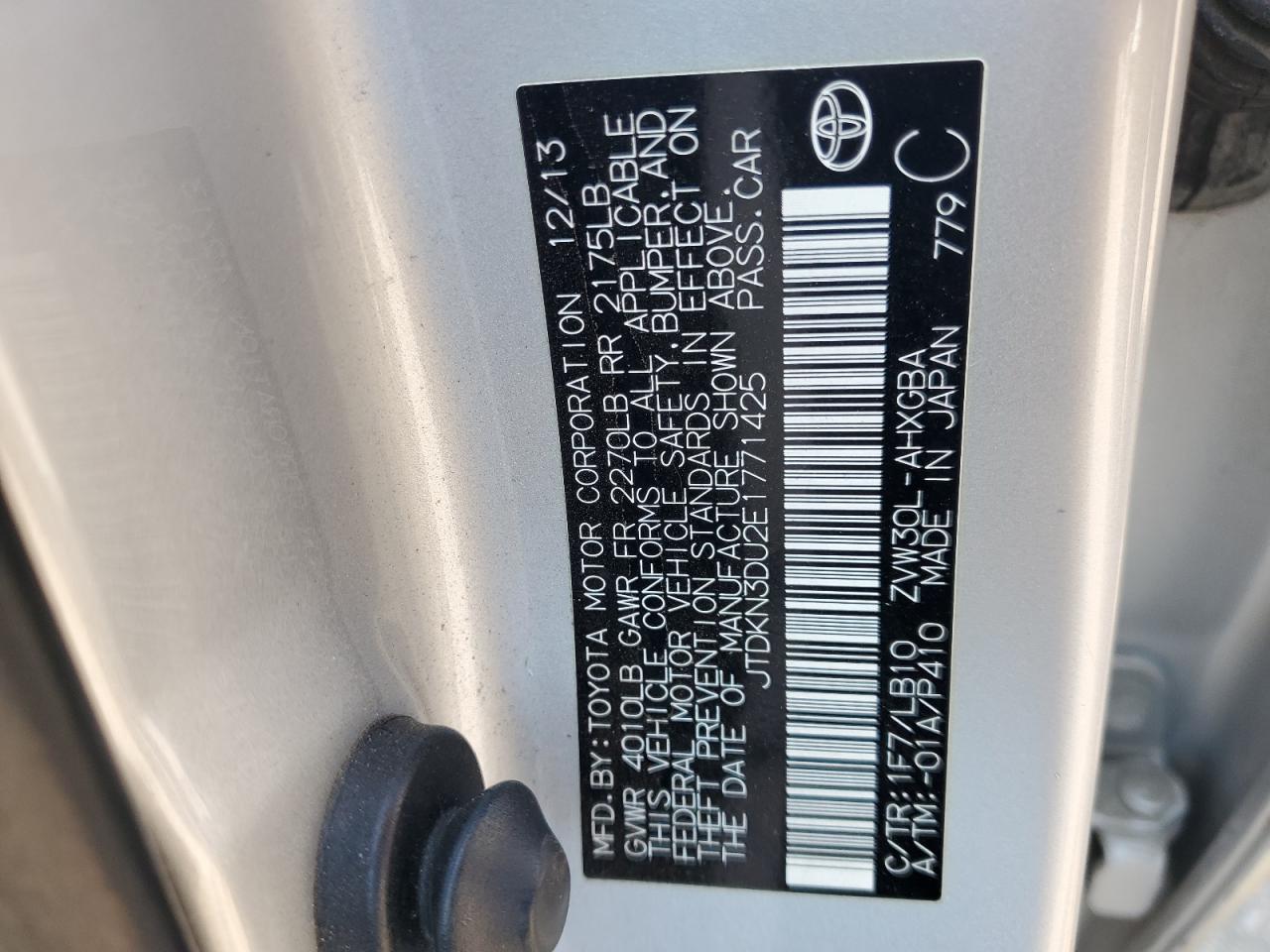 2014 Toyota Prius VIN: JTDKN3DU2E1771425 Lot: 70370935