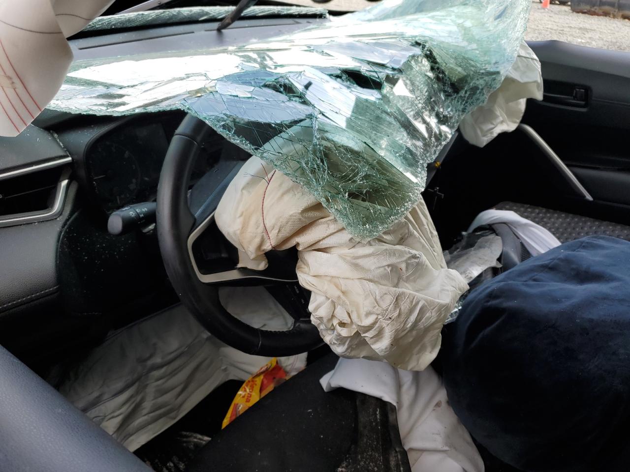 2024 Toyota Corolla Cross Le VIN: 7MUBAABGXRV103173 Lot: 69693015