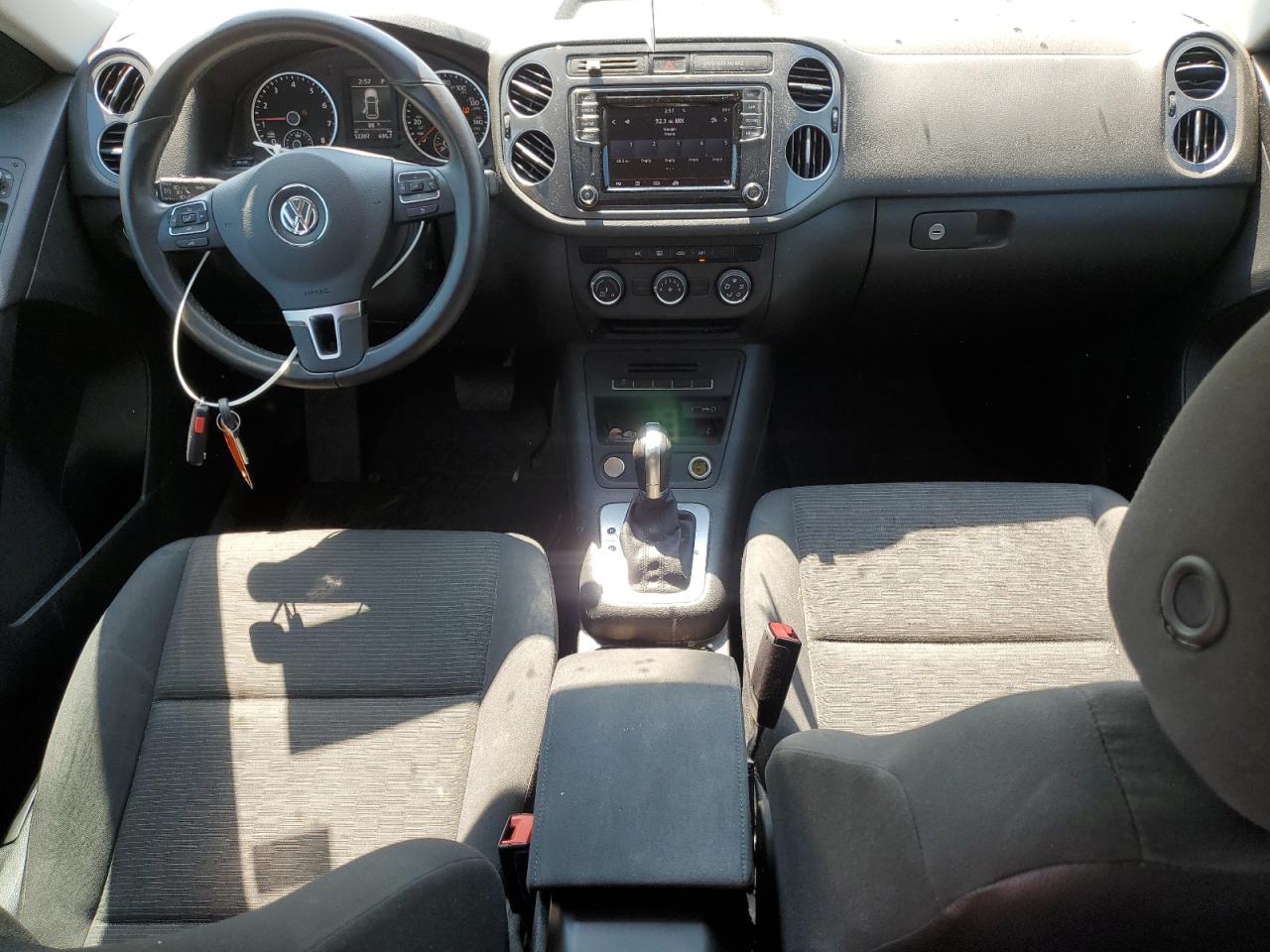 2018 Volkswagen Tiguan Limited VIN: WVGAV7AXXJK005539 Lot: 68510815