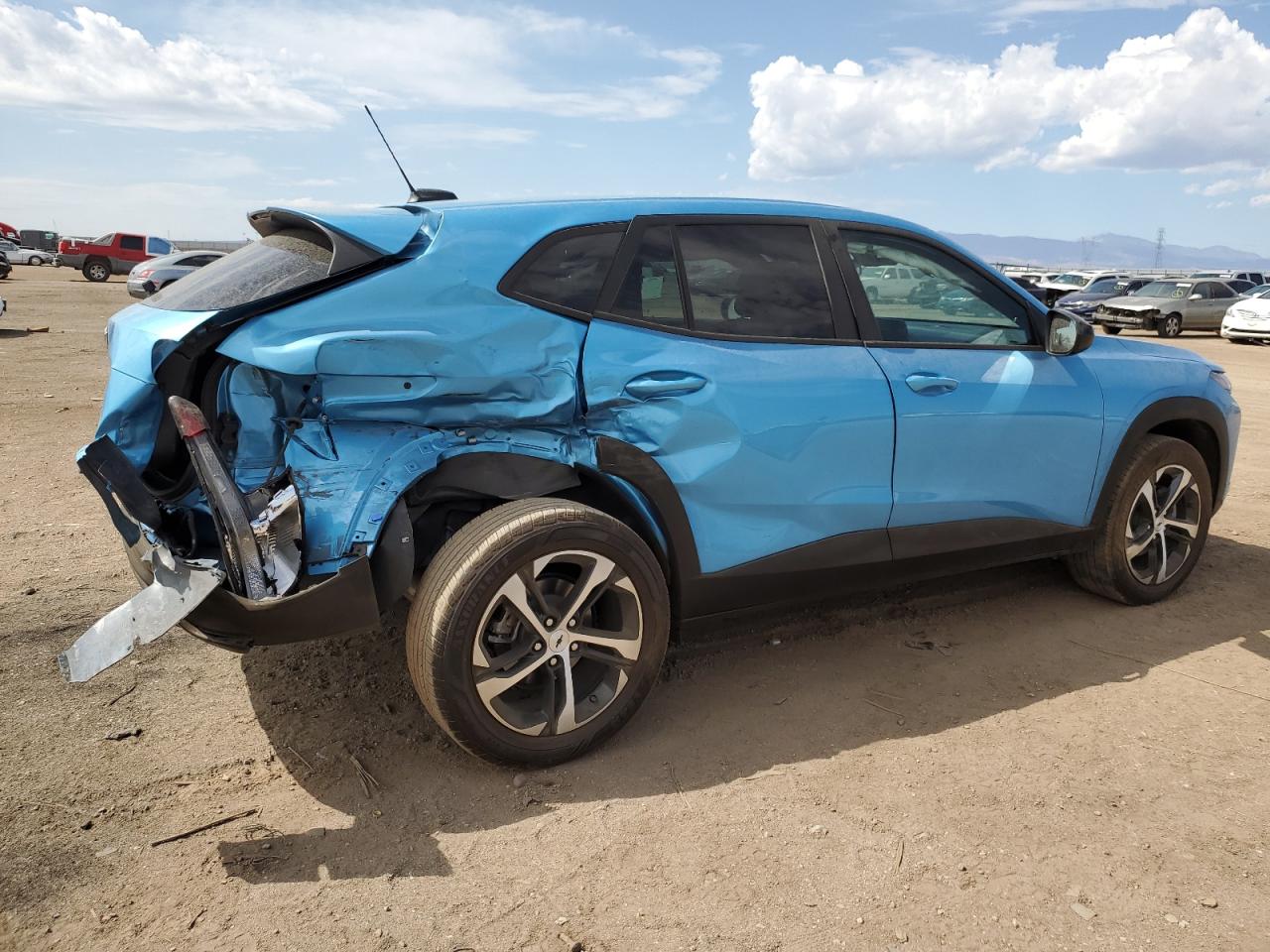 2025 Chevrolet Trax 1Rs blue null gas KL77LGEP7SC139030 photo #4