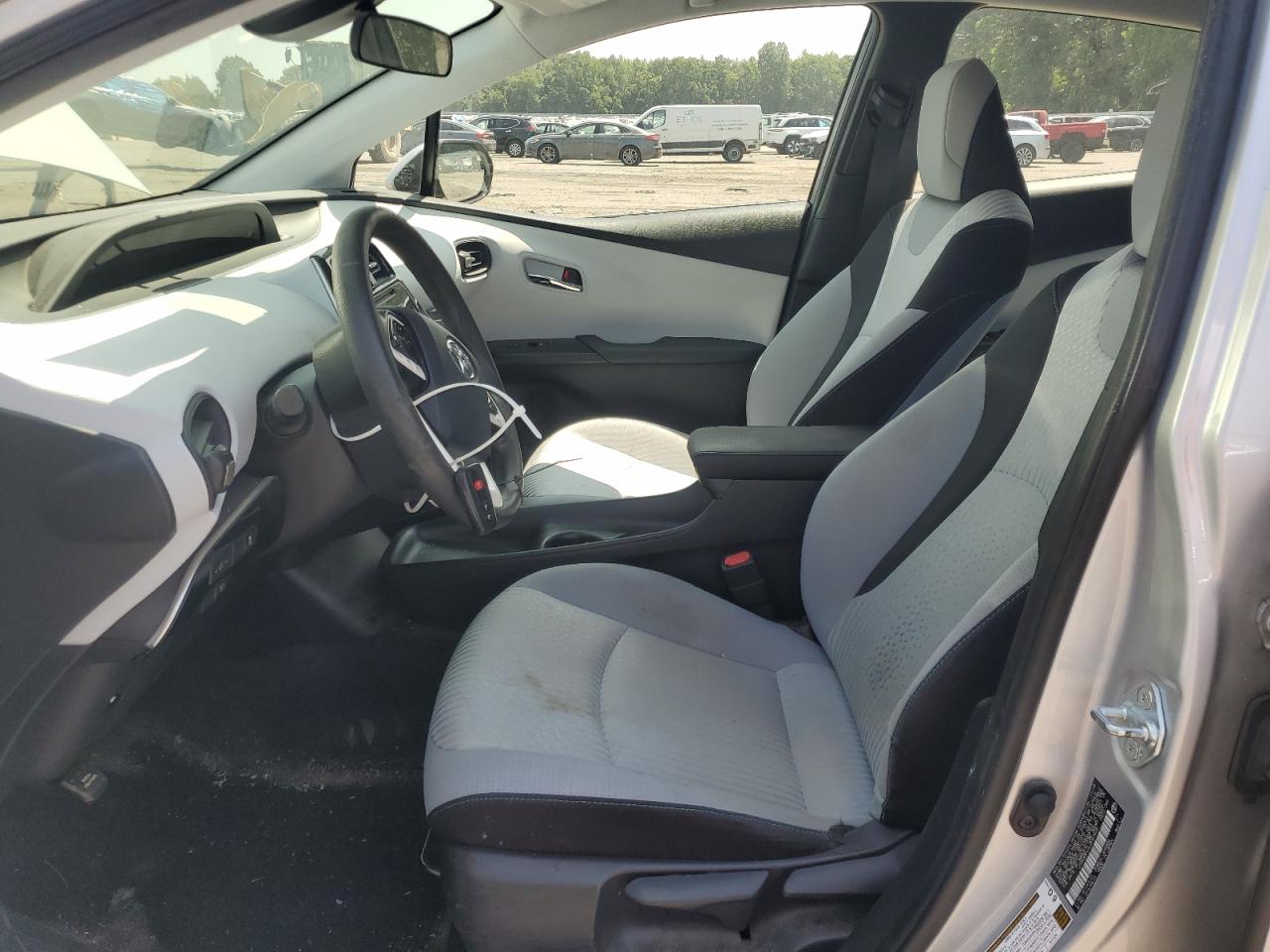 2018 Toyota Prius VIN: JTDKARFU4J3067625 Lot: 67604465