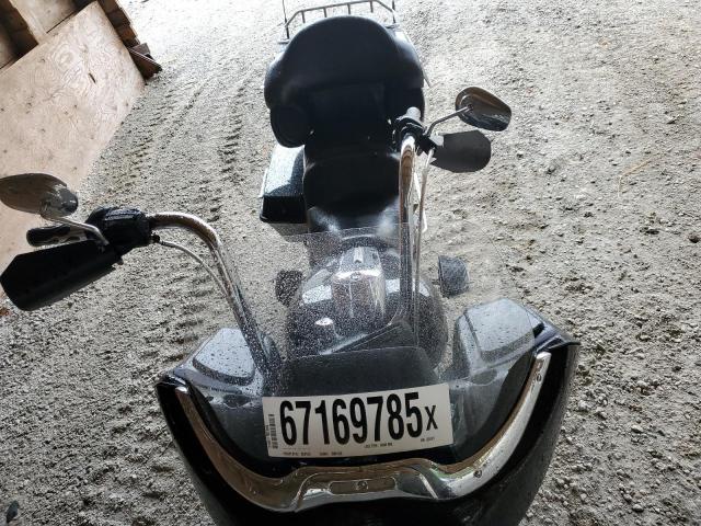 2011 HARLEY-DAVIDSON FLTRU   