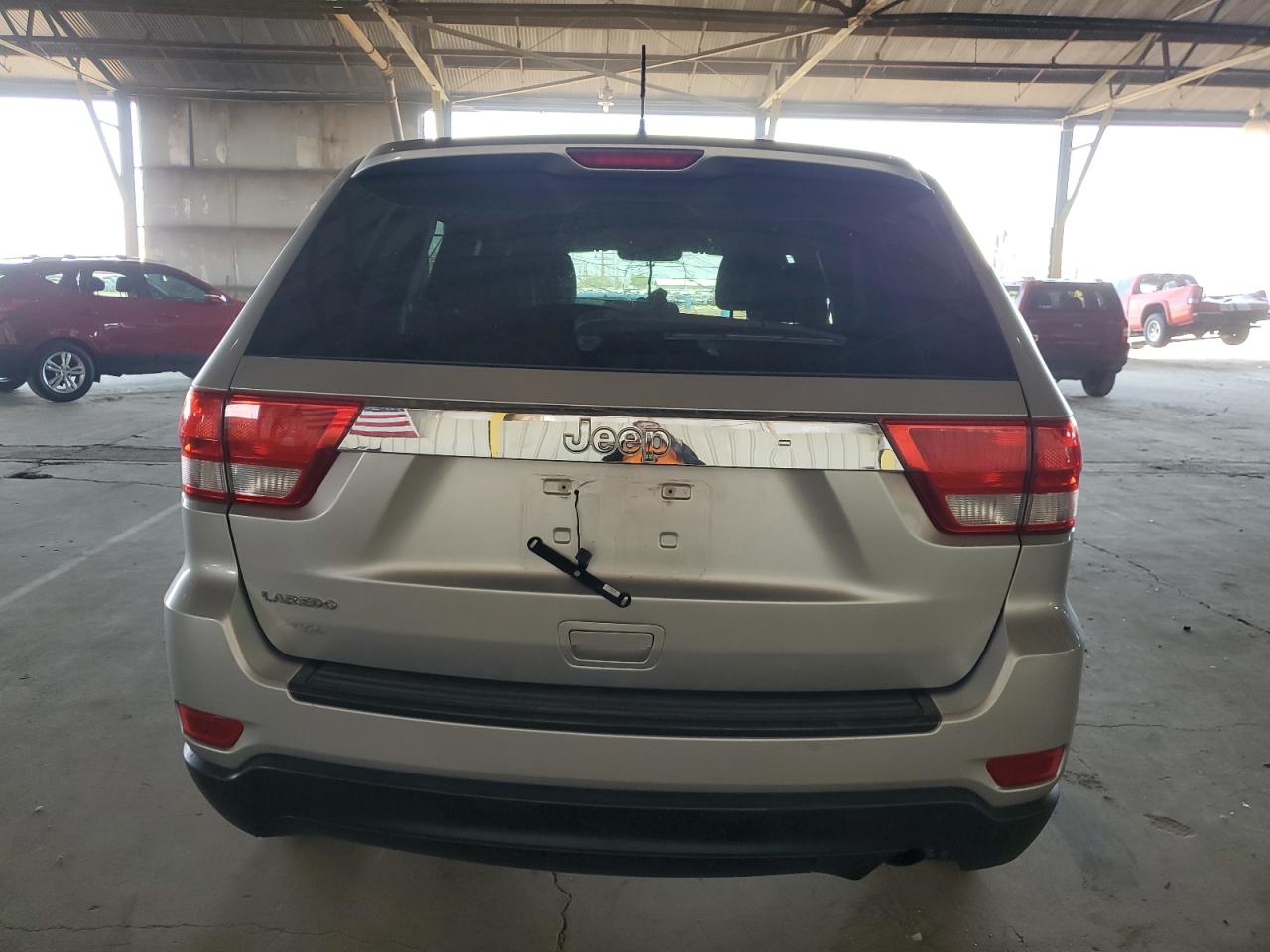 1C4RJEAG5CC355438 2012 Jeep Grand Cherokee Laredo