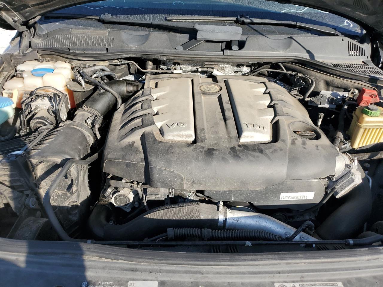 2012 Volkswagen Touareg V6 Tdi VIN: WVGEK9BPXCD009442 Lot: 70284115