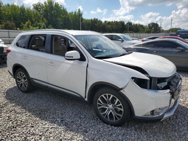  MITSUBISHI OUTLANDER 2017 Белы
