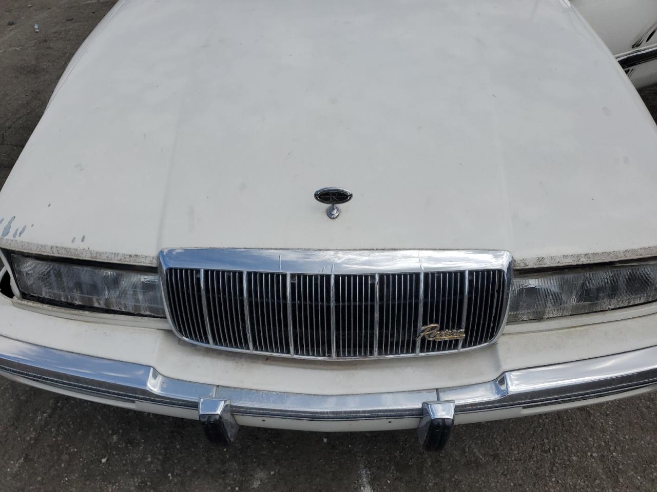 1G4EZ13L7MU408836 BUICK RIVIERA 1991 WHITE Photo 11