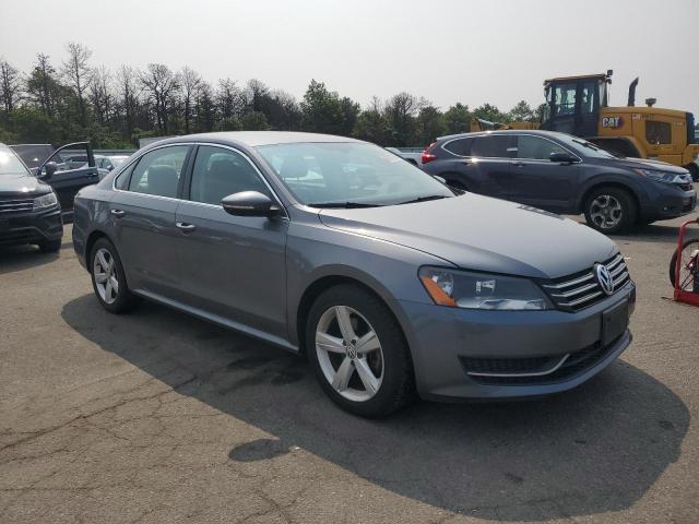  VOLKSWAGEN PASSAT 2012 Gray