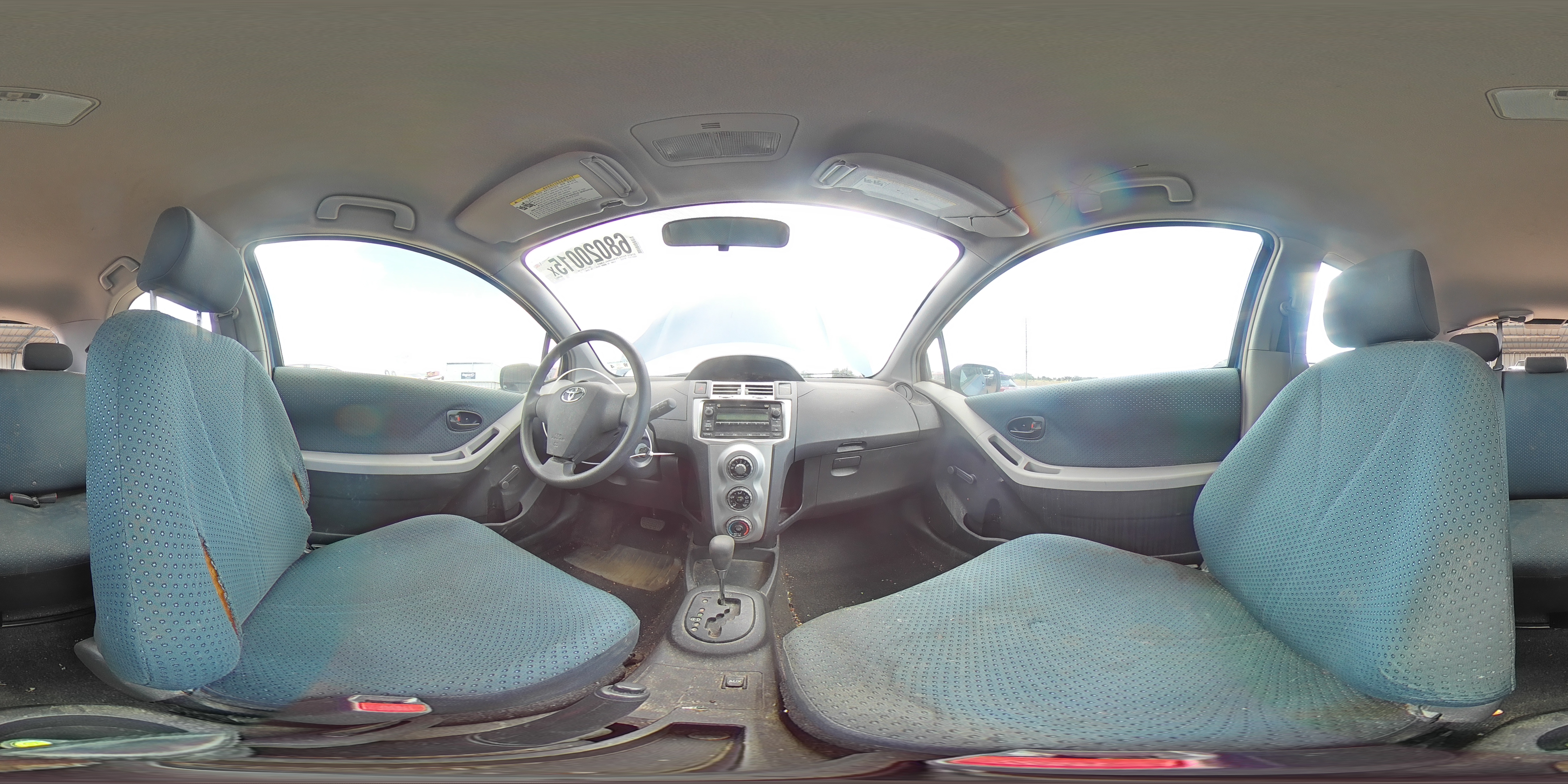 2008 Toyota Yaris VIN: JTDJT923585220840 Lot: 68020015