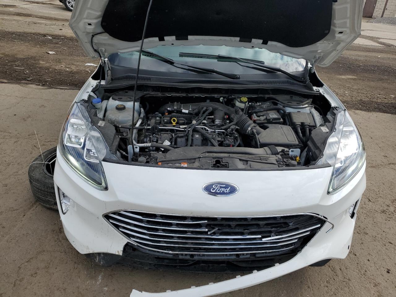 2022 Ford Escape Titanium VIN: 1FMCU9J96NUA10997 Lot: 70539025