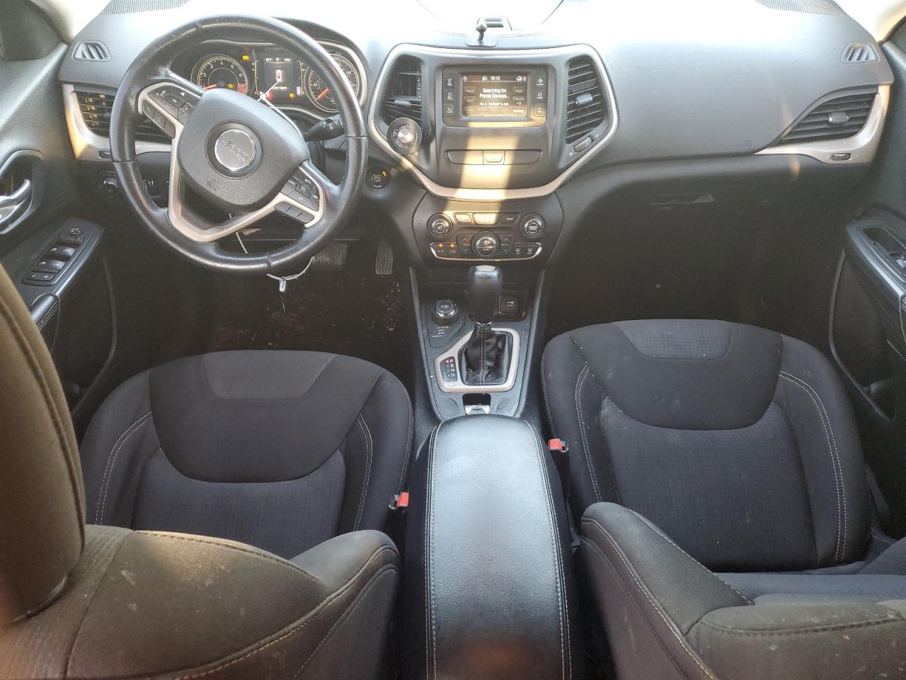 2015 Jeep Cherokee Latitude VIN: 1C4PJMCS3FW740289 Lot: 69087575