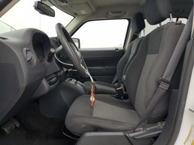  JEEP PATRIOT 2016 Белы