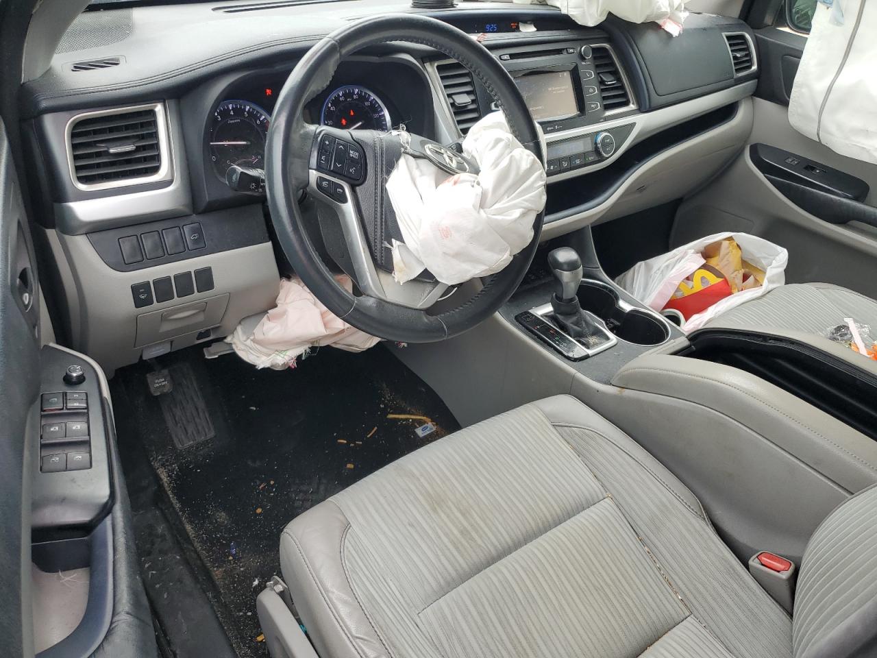 2014 Toyota Highlander Le VIN: 5TDBKRFH4ES053275 Lot: 67632765