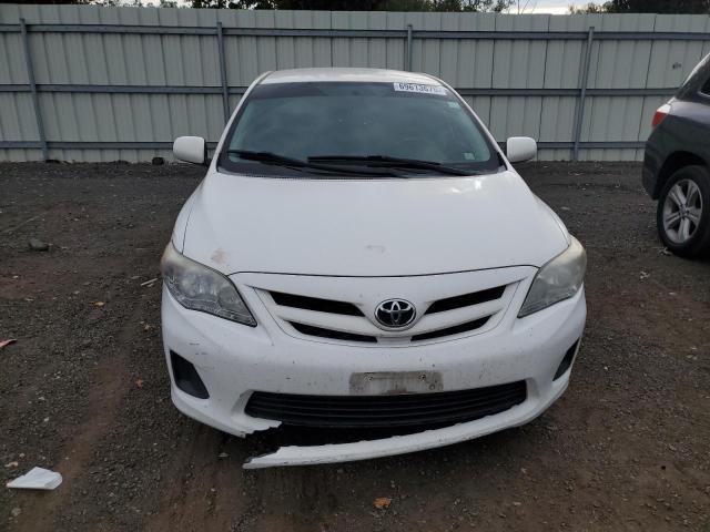 Sedans TOYOTA COROLLA 2013 White