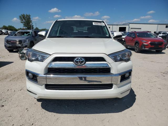 Паркетники TOYOTA 4RUNNER 2016 Белы