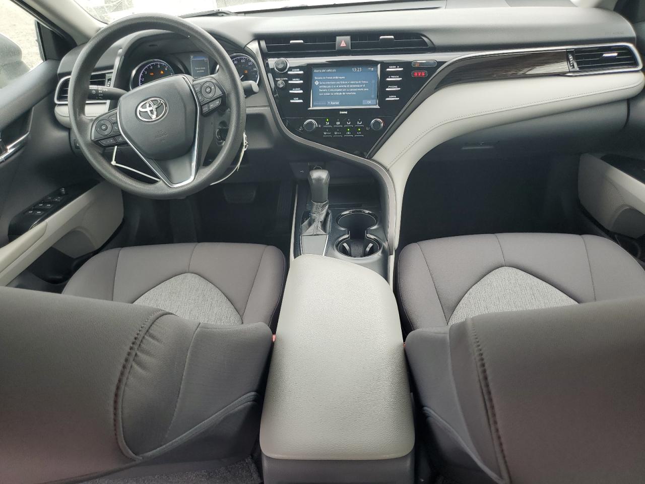 4T1C11AK3LU875176 2020 Toyota Camry Le