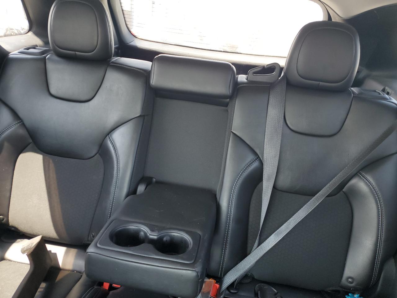 2019 Jeep Cherokee Latitude Plus VIN: 1C4PJLLB6KD331736 Lot: 69380305