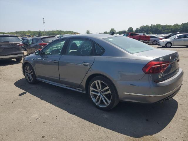  VOLKSWAGEN PASSAT 2018 Серый