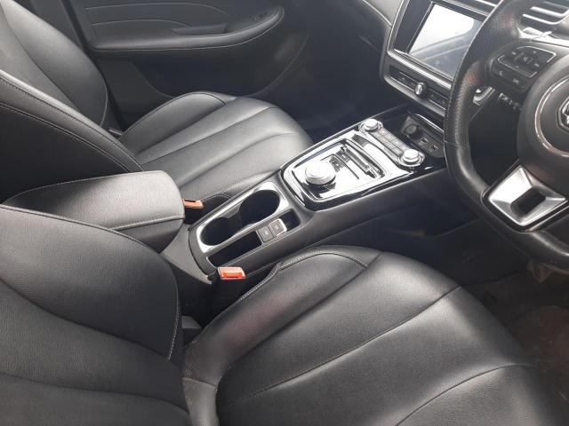 2022 MG 5 EXCLUSIVE 