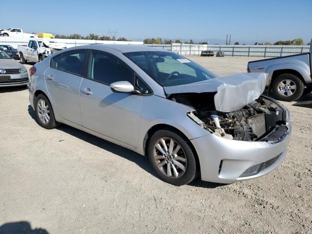  KIA FORTE 2017 Серебристый