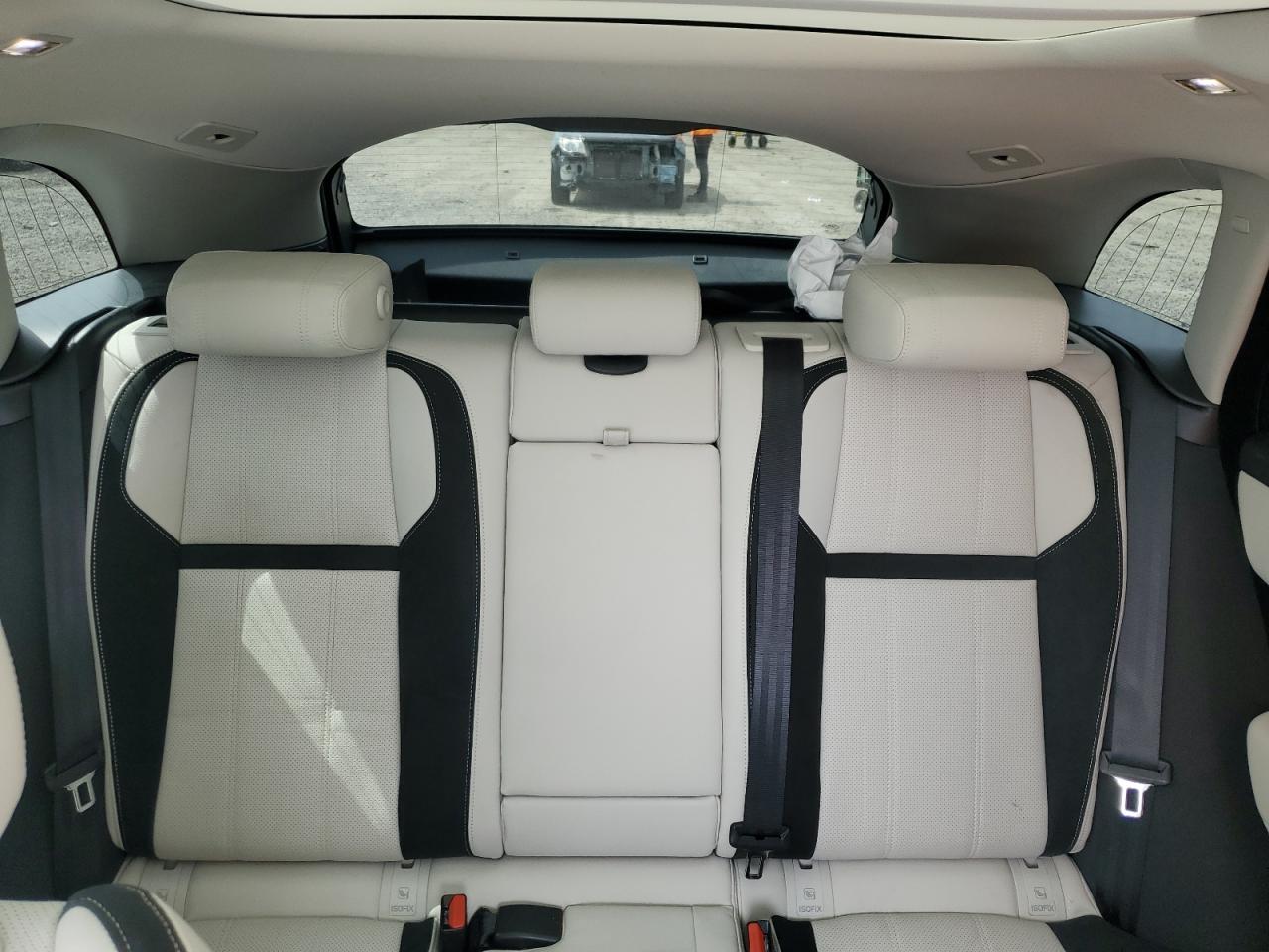 2019 Land Rover Range Rover Velar S VIN: SALYB2EX2KA214735 Lot: 69753235