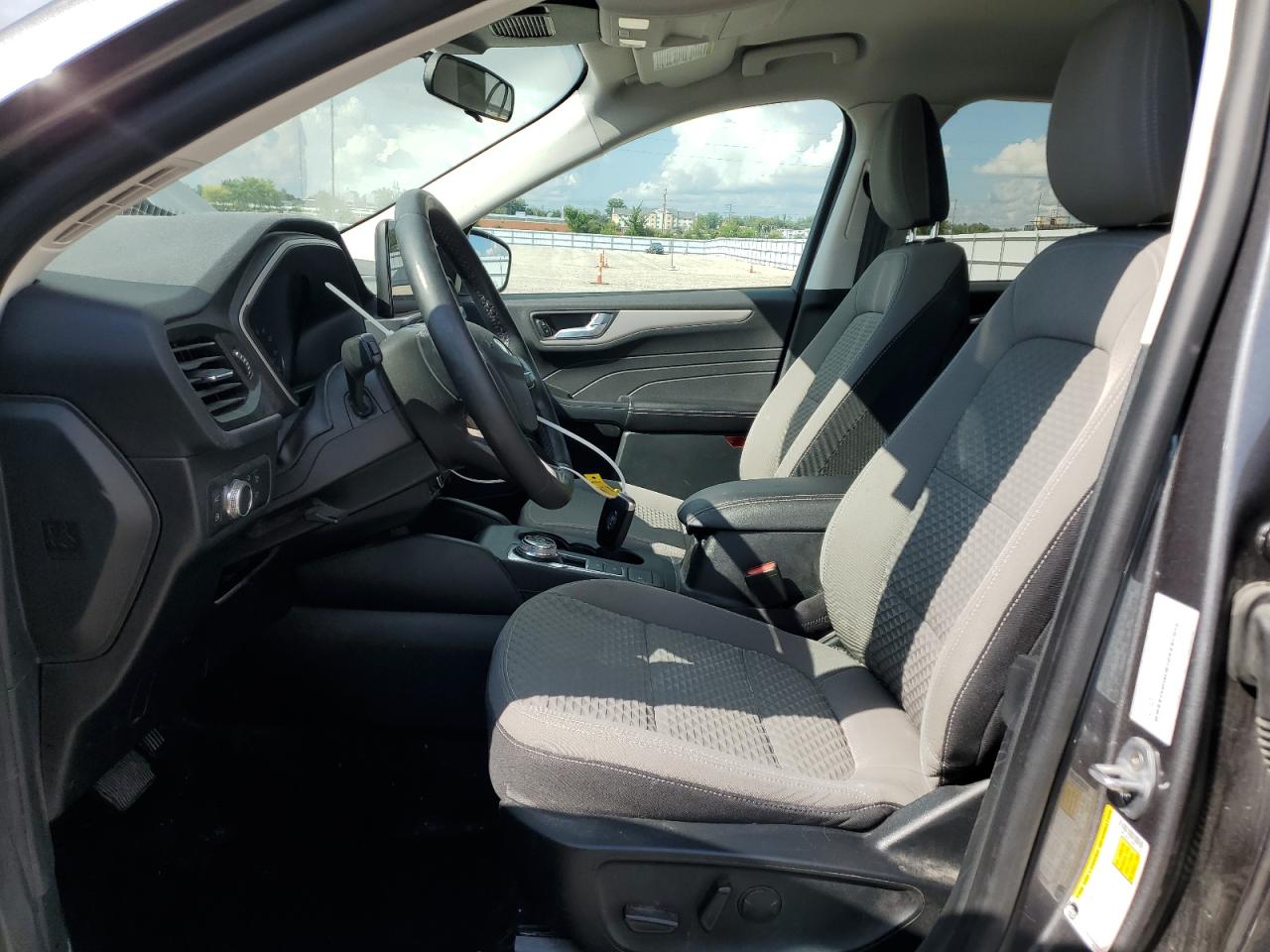 2021 Ford Escape Se VIN: 1FMCU0BZ1MUB11549 Lot: 70690215