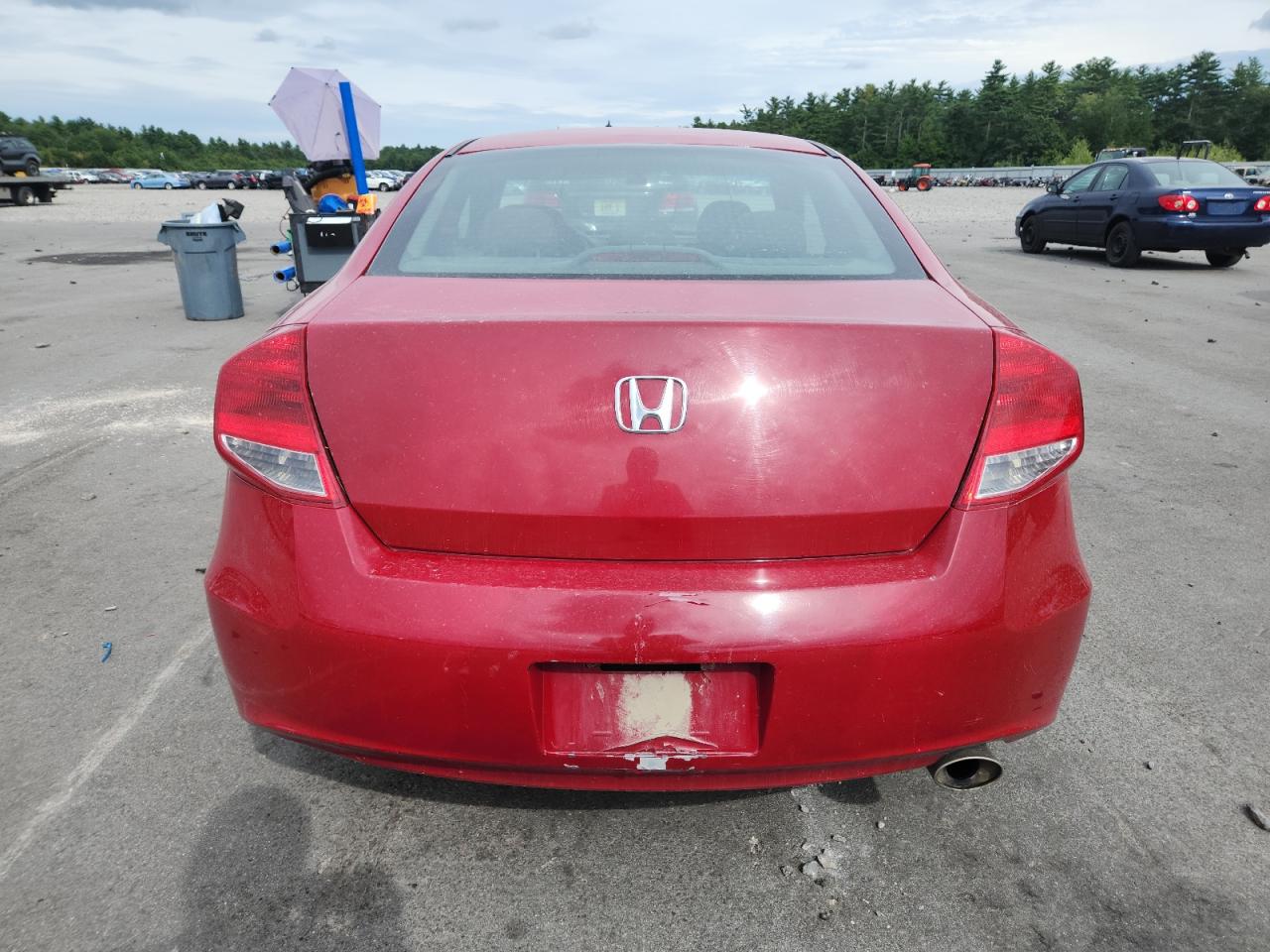 2011 Honda Accord Ex VIN: 1HGCS1B7XBA015188 Lot: 69570135
