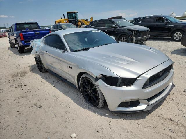 Coupet FORD MUSTANG 2016 Srebrny