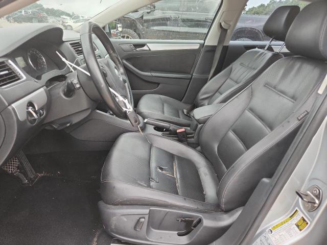 Sedans VOLKSWAGEN JETTA 2014 Silver