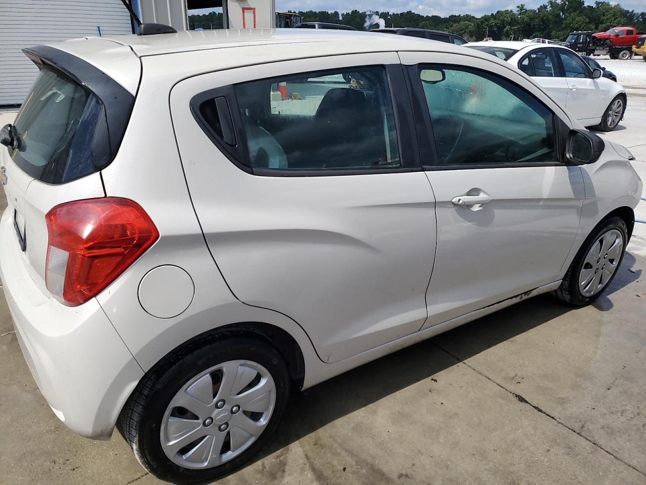 2017 Chevrolet Spark Ls VIN: KL8CB6SA2HC702274 Lot: 69657635