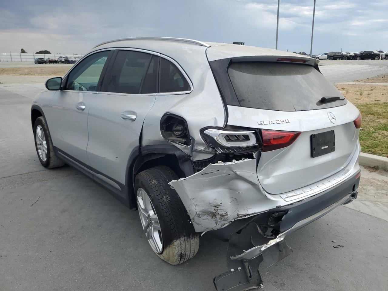 2023 Mercedes-Benz Gla 250 silver null gas W1N4N4GB2PJ451056 photo #3