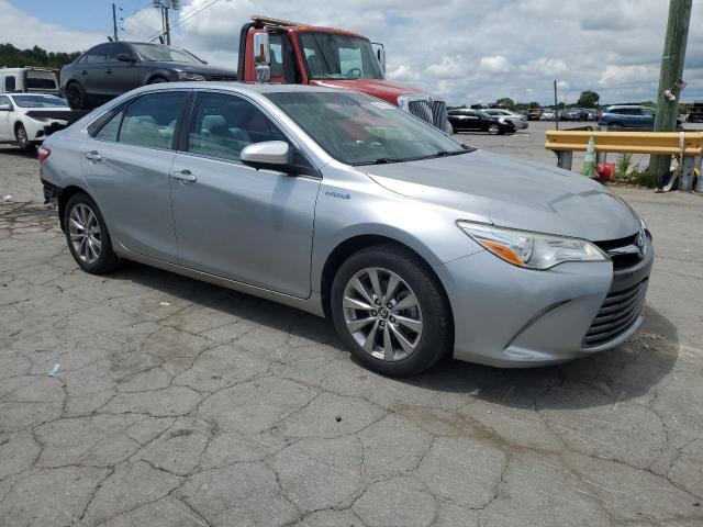  TOYOTA CAMRY 2017 Srebrny