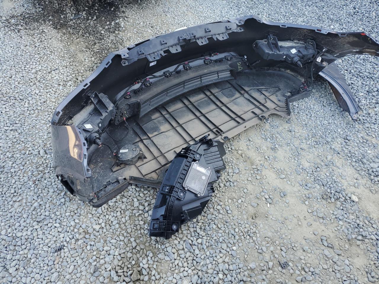 2022 Tesla Model X VIN: 7SAXCBE60NF358970 Lot: 71065105