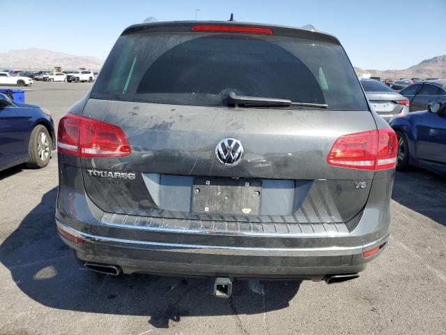  VOLKSWAGEN TOUAREG 2016 Серый