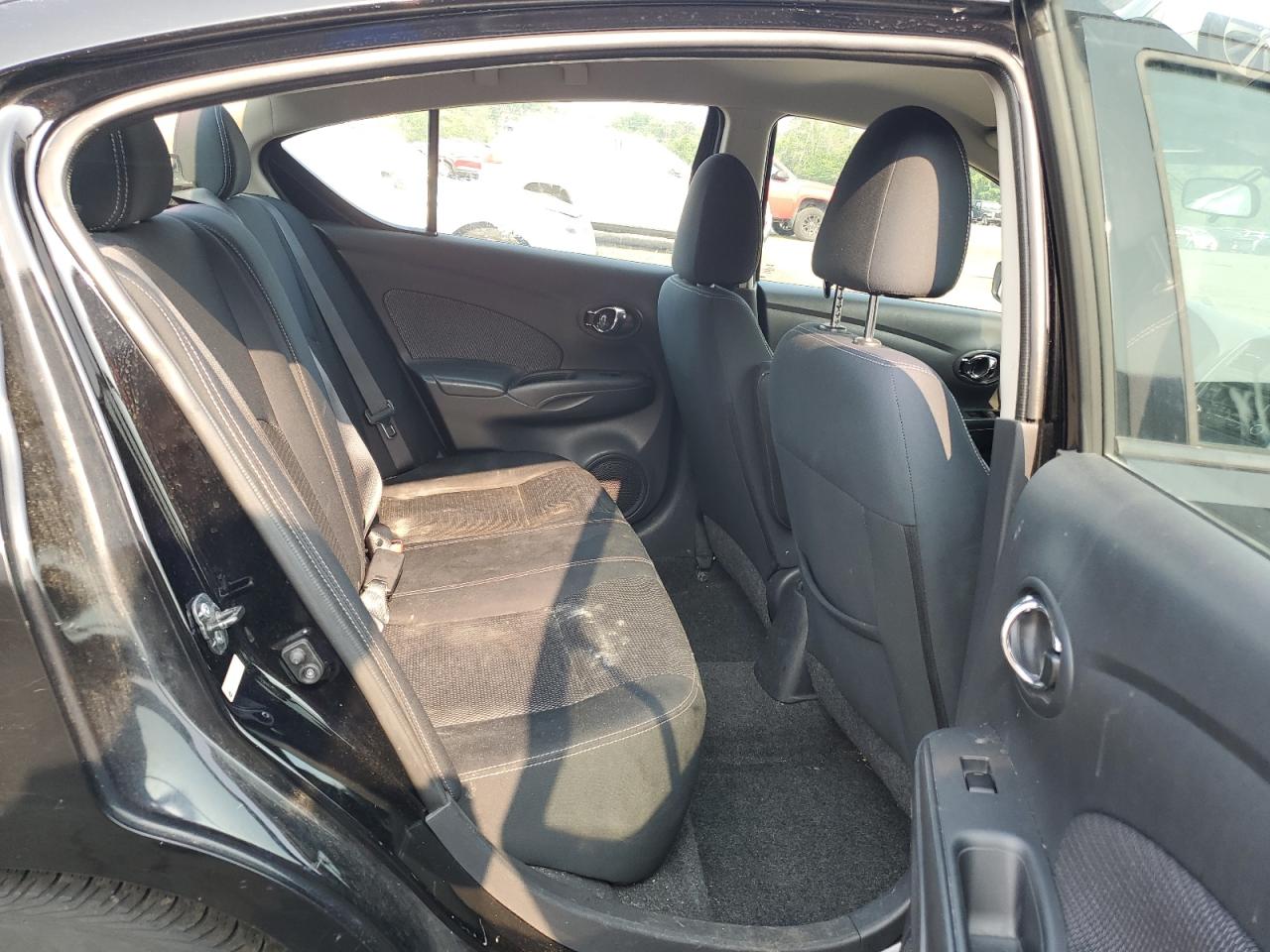 2015 Nissan Versa S VIN: 3N1CN7AP3FL936521 Lot: 66912405