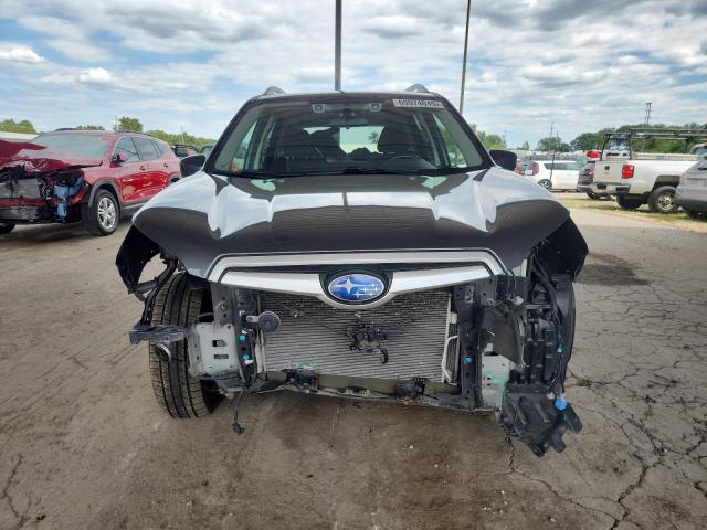  SUBARU FORESTER 2020 Серый