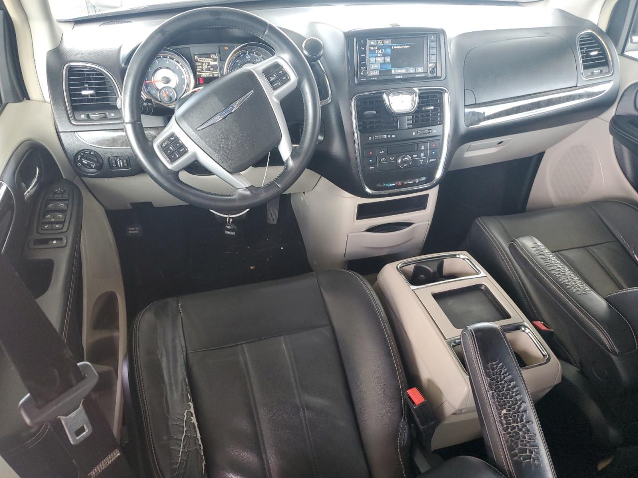 2013 Chrysler Town & Country Touring VIN: 2C4RC1BG2DR821160 Lot: 70173995