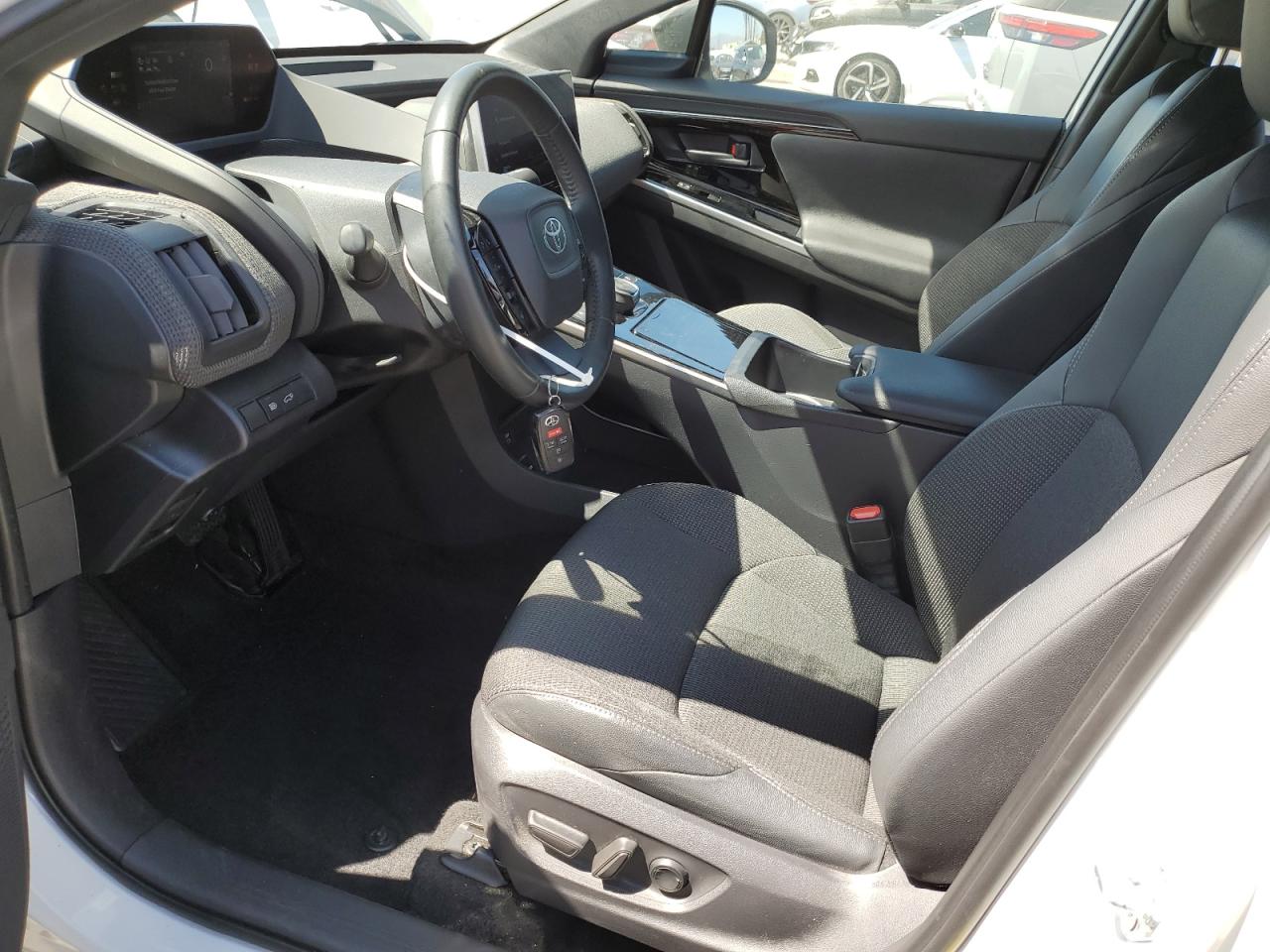 2024 Toyota Bz4X Xle VIN: JTMAAAAA8RA044060 Lot: 67547005