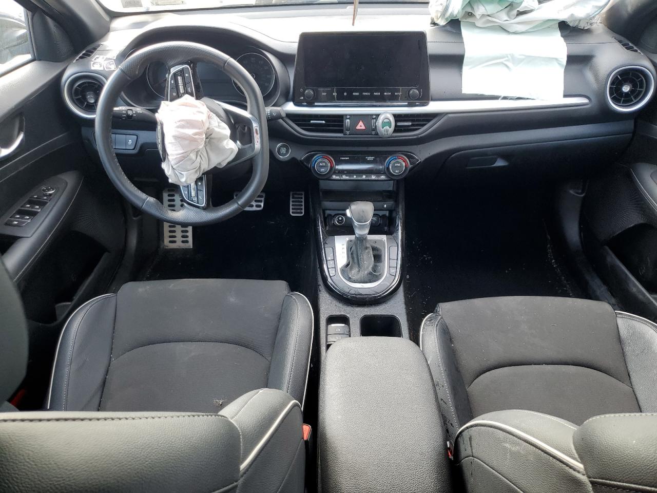 2024 Kia Forte Gt Line VIN: 3KPF54AD8RE733681 Lot: 68940545