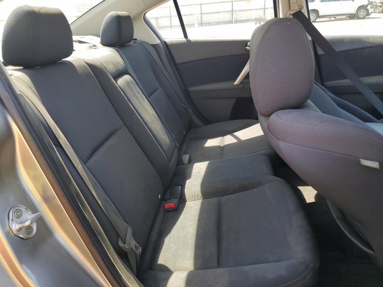 2010 Mazda 3 S VIN: JM1BL1S61A1170578 Lot: 70372105