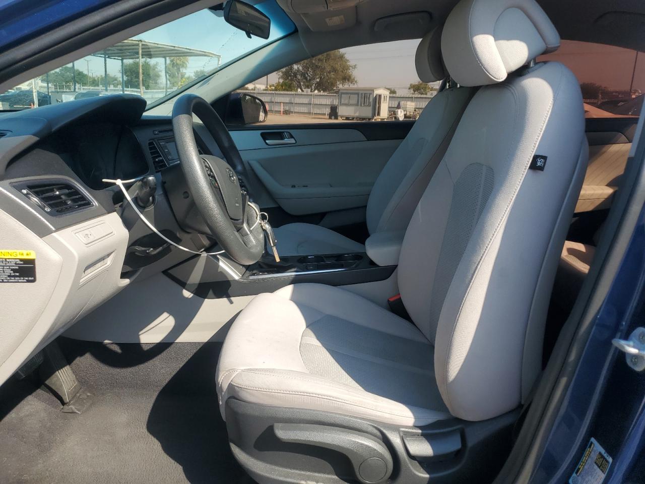 2017 Hyundai Sonata Se VIN: 5NPE24AF2HH457045 Lot: 68136295