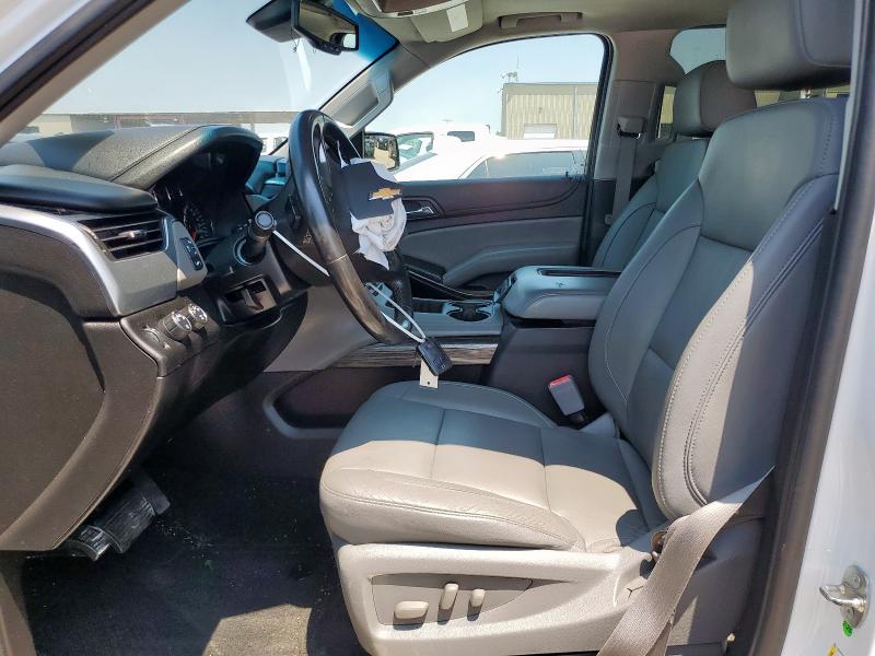  CHEVROLET SUBURBAN 2016 Белы