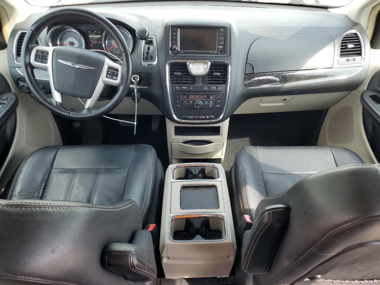 2016 Chrysler Town & Country Touring VIN: 2C4RC1BG2GR290238 Lot: 69406895