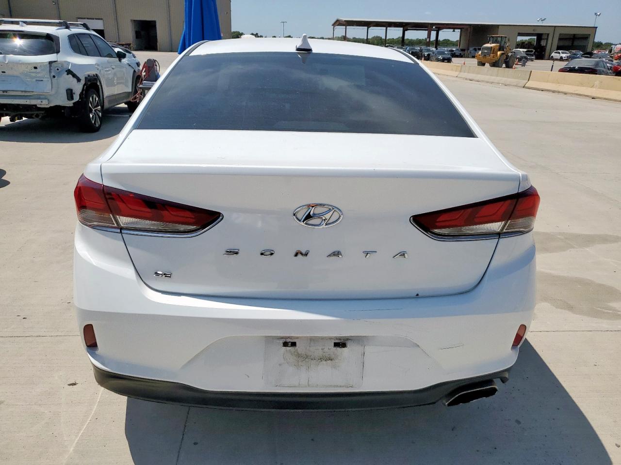 2018 Hyundai Sonata Se VIN: 5NPE24AF8JH609075 Lot: 70744275