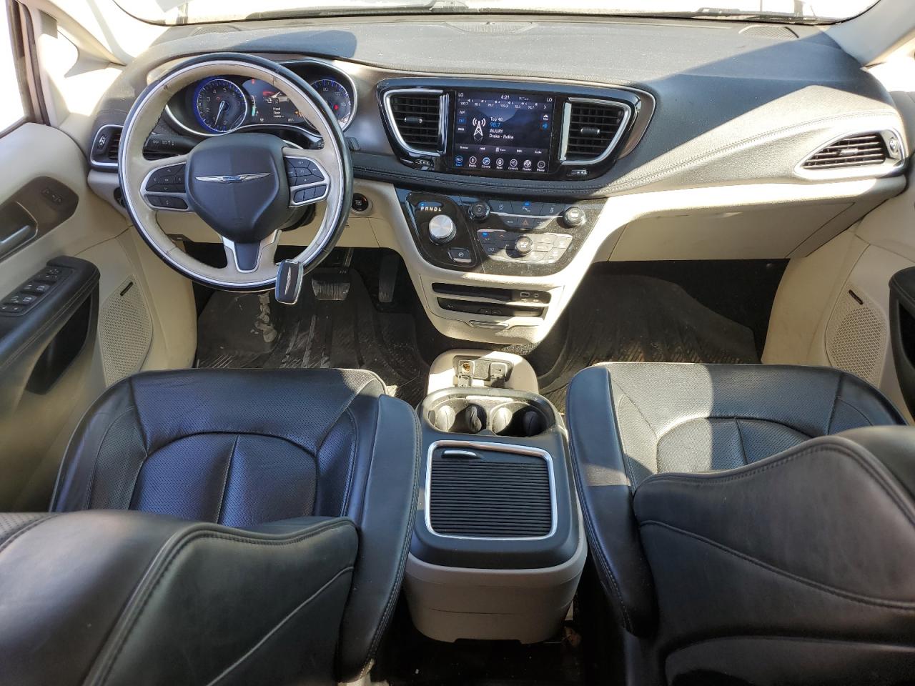 2018 Chrysler Pacifica Limited VIN: 2C4RC1GG7JR237888 Lot: 69731745