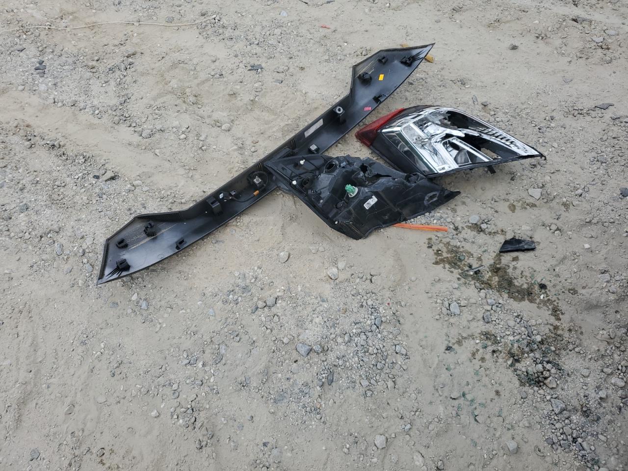 2019 Honda Civic Sport VIN: 19XFC2F83KE040335 Lot: 69406335