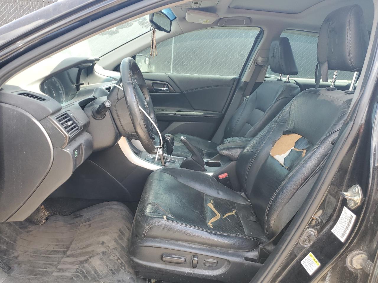 2015 Honda Accord Touring VIN: 1HGCR3F94FA002154 Lot: 67609515