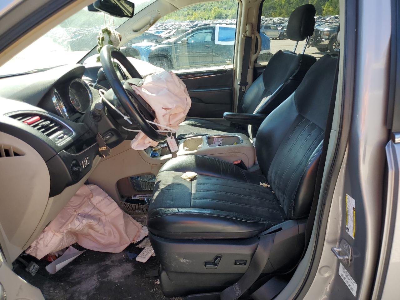 2014 Chrysler Town & Country Touring L VIN: 2C4RC1CG8ER364273 Lot: 70324805