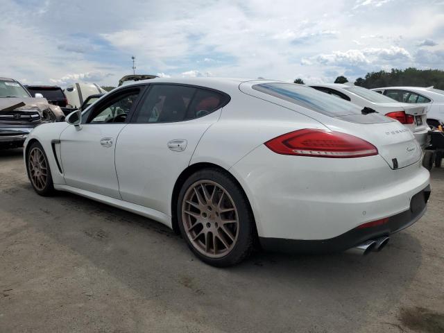 Sedans PORSCHE PANAMERA 2015 White