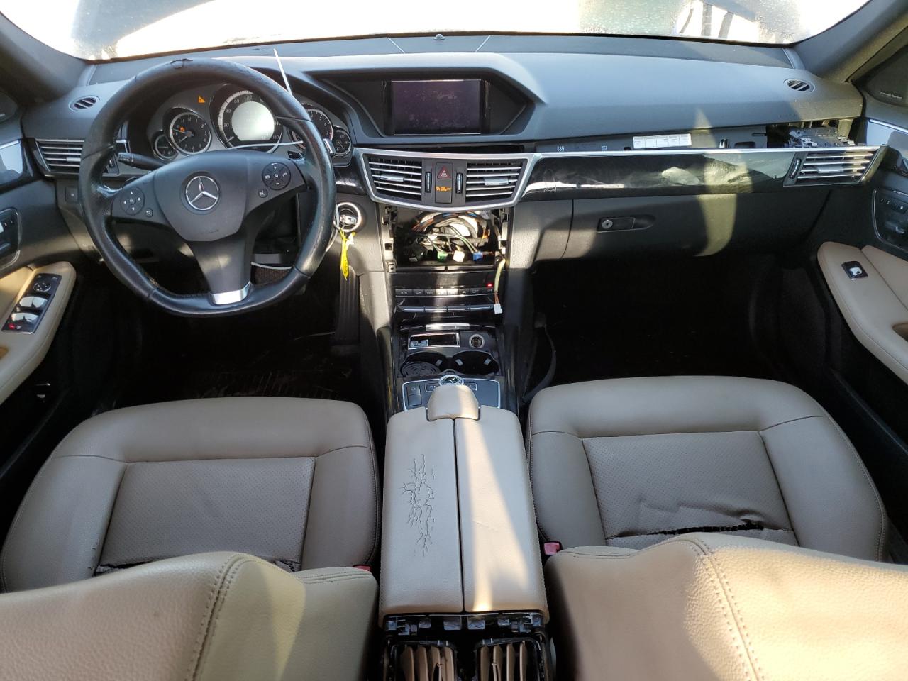 2011 Mercedes-Benz E 350 VIN: WDDHF5GB4BA374927 Lot: 67413445