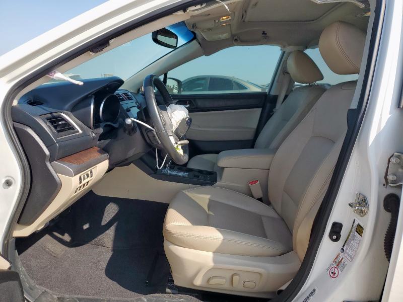  SUBARU OUTBACK 2017 Белы